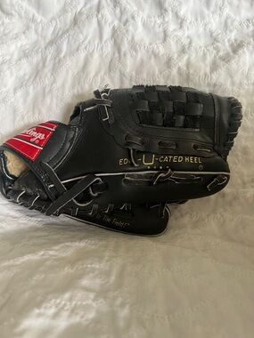 Rawlings Black Leather Baseball Glove with Red Logo Patch Youth left hand catch